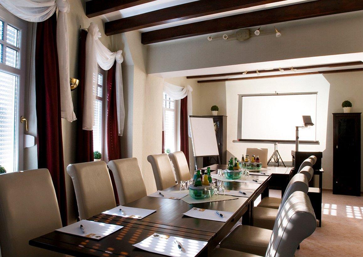 Landhotel Schwarzer Adler Suelzetal Экстерьер фото
