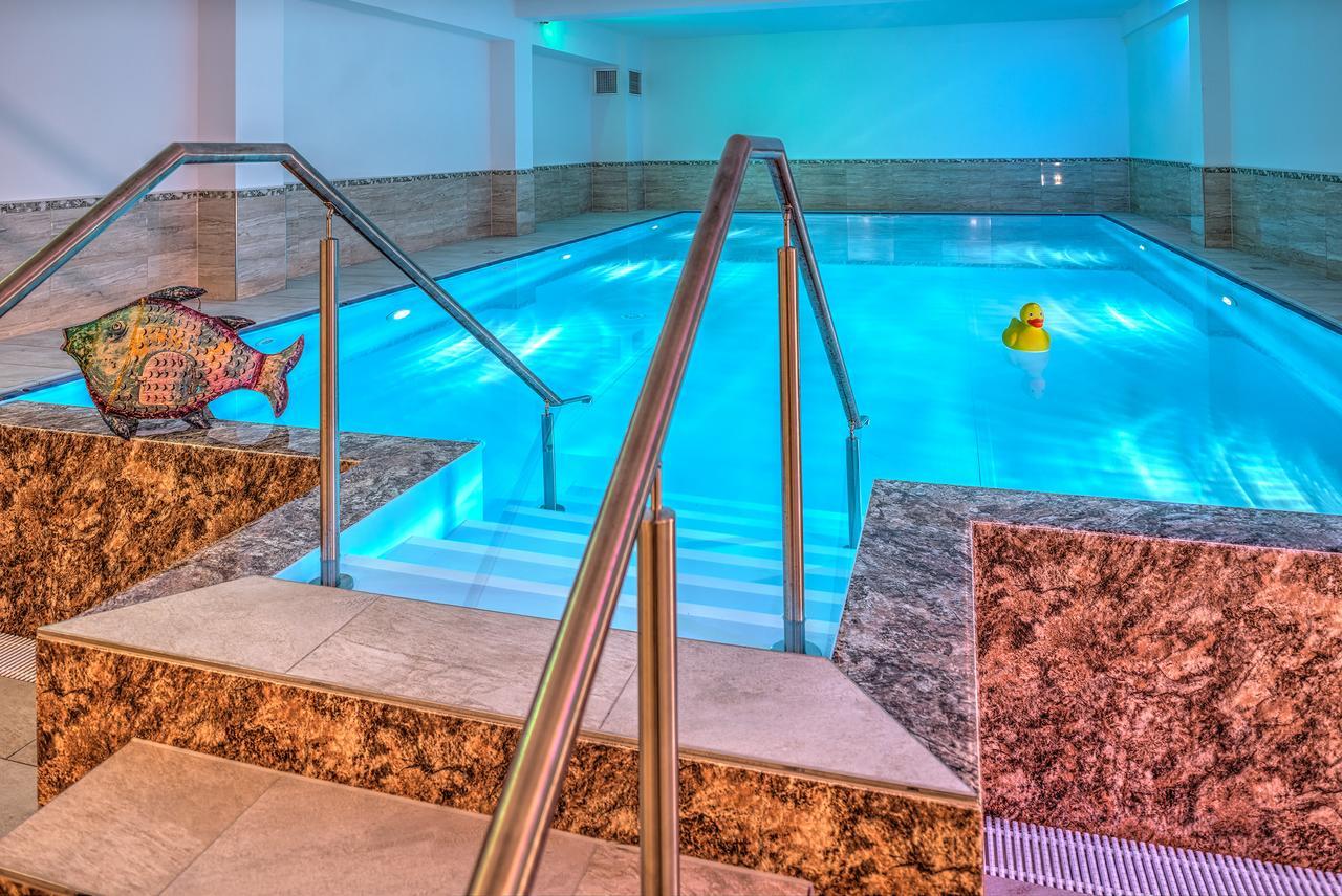 Landhotel Schwarzer Adler Suelzetal Экстерьер фото